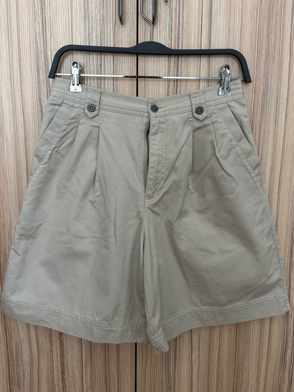 Classic Pleated Khaki Shorts